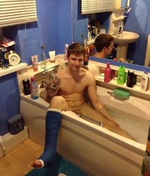 Boys in the Bath 1 5b1aae409e9a0.jpg