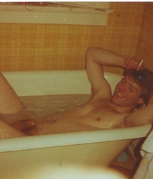 Boys in the Bath 1 5b1aae41770f0.jpg