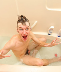 Boys in the Bath 1 5b1aae50aefa6.jpg