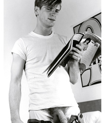 Vintage Readers 5b1adb5219f8f.jpg