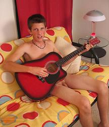 Musicians 1 5b1b2aa37801c.jpg