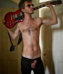 Musicians 3 5b1b2c3434320.jpg