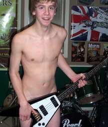 Musicians 3 5b1b2c362c713.jpg