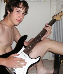 Musicians 4 5b1b2cfe44740.jpg