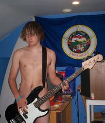 Musicians 4 5b1b2d0bb3b6f.jpg