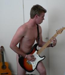 Musicians 4 5b1b2d13c06ad.jpg