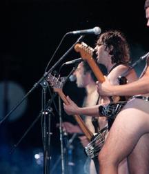Musicians 5 5b1b2f7326bca.jpg