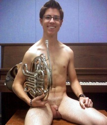 Musicians 7 5b1b31ab2f815.jpg
