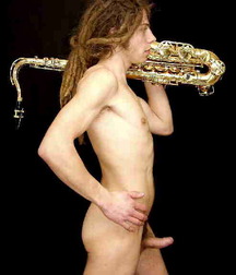 Musicians 7 5b1b31af4605e.jpg