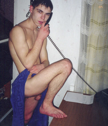 On the Phone 5b1b3d2a3341b.jpg
