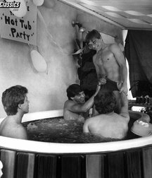 Hot Tub Party 5b1bec51820fb.jpg