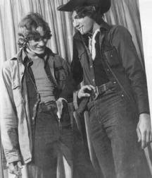 Donnie & Ronnie 5b5ca4b70f5d4.jpg