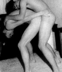 b&w Vintage 1 5c3e11df213fc.jpg