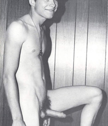 Vintage Hard 1 5dd54c2e8b000.jpg