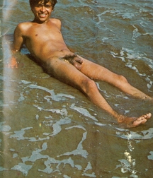 Vintage Nudists 01 5dd5fced86c6b.jpg