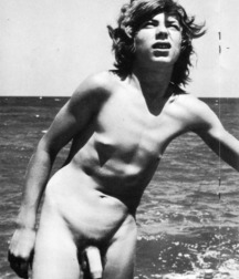 Vintage Nudists 06 5dd6051a79ef7.jpg