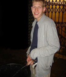 Gotta Pee 1 5df648e05859e.jpg
