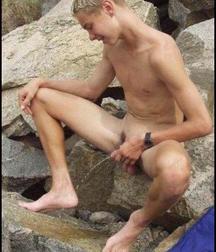 Gotta Pee 1 5df64a3a3ba75.jpg