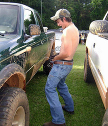 Gotta Pee 1 5df64a48ae563.jpg