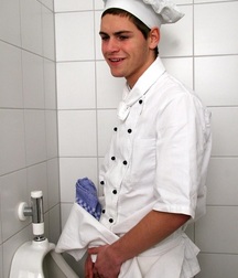 Gotta Pee 1 5df64a4a00c10.jpg