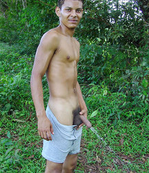 Gotta Pee 1 5df64b34399fe.jpg