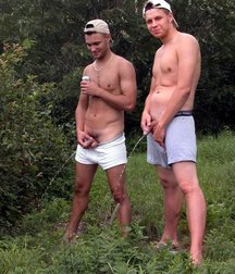 Gotta Pee 2 5df7f6e5a109c.jpg