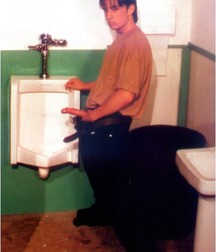 Gotta Pee 3 5df80764533c8.jpg