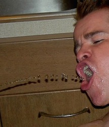Gotta Pee 3 5df807ac00080.jpg
