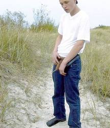 Gotta Pee 3 5df80ad9ca8f7.jpg