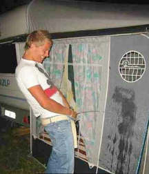 Gotta Pee 4 5df81ab4ef38f.jpg