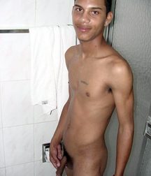 Gotta Pee 4 5df81b5a2441a.jpg