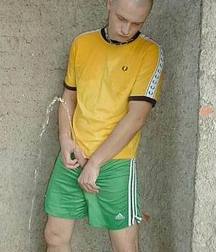 Gotta Pee 4 5df81b709b326.jpg