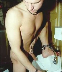 Gotta Pee 4 5df81b8735485.jpg