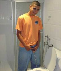 Gotta Pee 5 5df81e61d5976.jpg