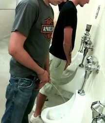 Gotta Pee 7 5df825fcd6f40.jpg