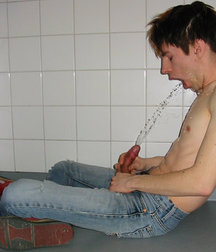 Gotta Pee 8 5df8296d1c69a.jpg