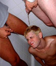 Gotta Pee 8 5df829dea787c.jpg