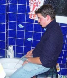 Gotta Pee 9 5df82b77a2a10.jpg