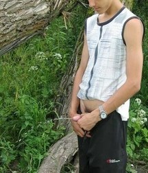 Gotta Pee 9 5df82bb18b7bb.jpg