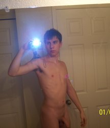 Mirror Cam 3 Gay Porn Self Pics 5e4acddce565c.jpg