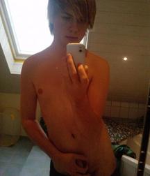 Mirror Cam 4 - Boys Porn 5e4acf9497360.jpg
