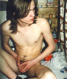 Long Haired Twink Guys Porn 2 5f08bd4c03df2.jpg