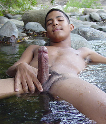 Guys having fun around water gay porn public 61d685a79f3cc.png