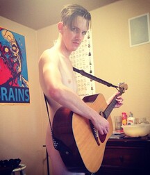 Musicians Gay Porn Portrait Mixture Boys 624c89febf51f.jpg