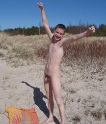 Teenboy Dennis 58cd220ee1b89.jpg