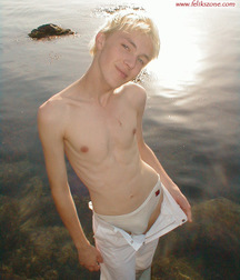 Illusha 58cd2e6372562.jpg