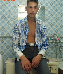Ton Alone5 5b2fb3b717430.jpg