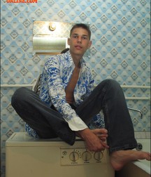Ton Alone5 5b2fb482abf14.jpg