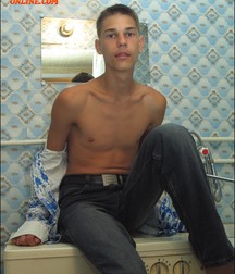 Ton Alone5 5b2fb48aab569.jpg