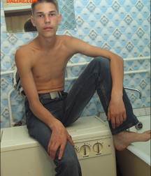 Ton Alone5 5b2fb48e22da1.jpg